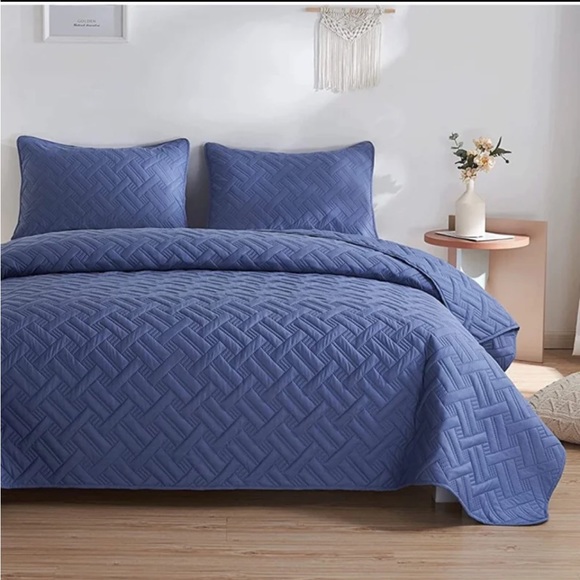 Bluish Grey Comforter Set - King Size - Picture 8 of 8